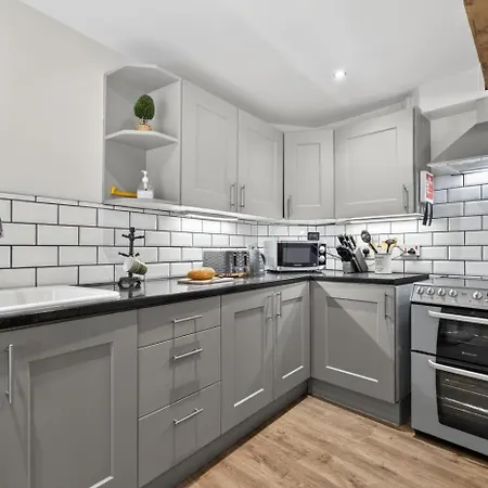 2 Bed In Oc-c38234 * Hawes